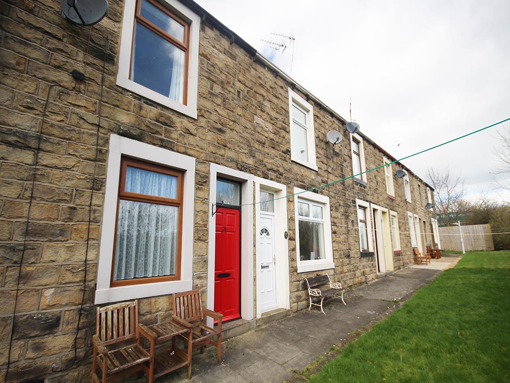 2 bedroom mid terrace house Let Agreed in Earby - IMG_2263.jpg